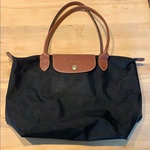 Longchamp Medium tote, black, Le Pliage
